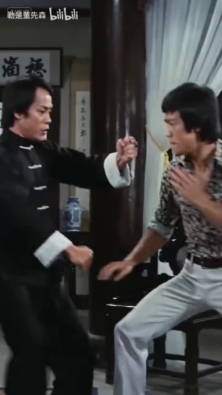 Chen Zhen vs. Chen Zhen - Which Version Has Better Kung Fu? (AI)